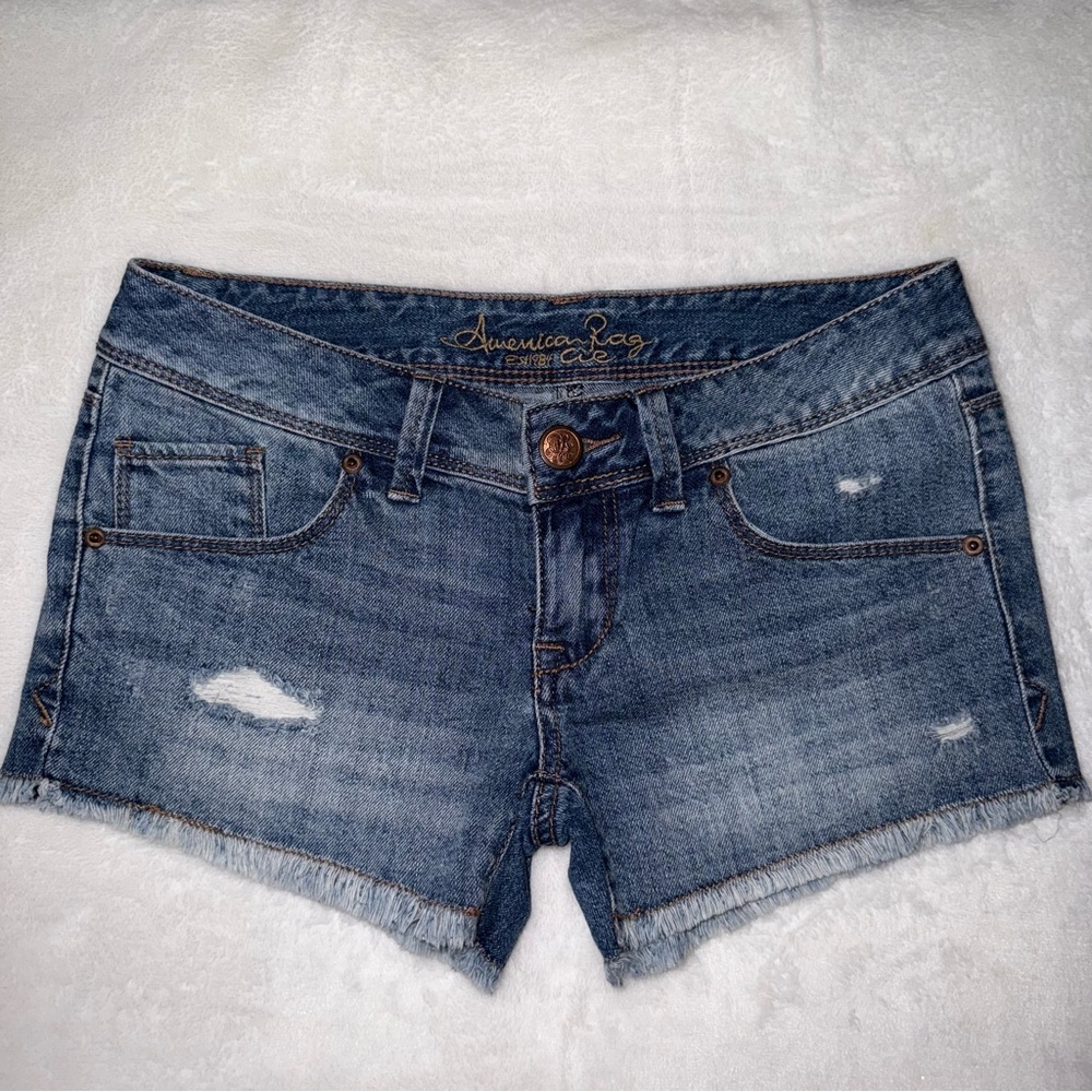American Rag Women's Distressed Blue Jean Shorts size 0